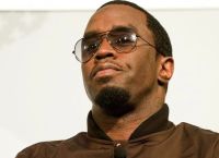 Η φωτογραφία που ήθελε να κρύψει ο Diddy-Πώς τη δημοσίευσε κα γιατί την έσβησε Η φωτογραφία που ήθελε να κρύψει ο Diddy-Πώς τη δημοσίευσε κα γιατί την έσβησε