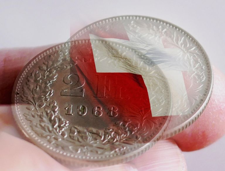 Δάνεια σε ελβετικό φράγκο: Νέο σχέδιο μετατροπής με έμμεσο «κούρεμα» και κρατική επιδότηση ισοτιμίας