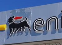 Η Eni συνεχίζει την αποεπένδυση στις ΑΠΕ με νέο deal ύψους 2 δισ. ευρώ Η Eni συνεχίζει την αποεπένδυση στις ΑΠΕ με νέο deal ύψους 2 δισ. ευρώ