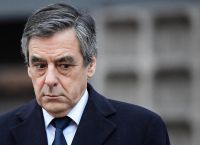 Γαλλία: Καταδικάστηκε σε τετραετή φυλάκιση με αναστολή ο Φιγιόν Γαλλία: Καταδικάστηκε σε τετραετή φυλάκιση με αναστολή ο Φιγιόν