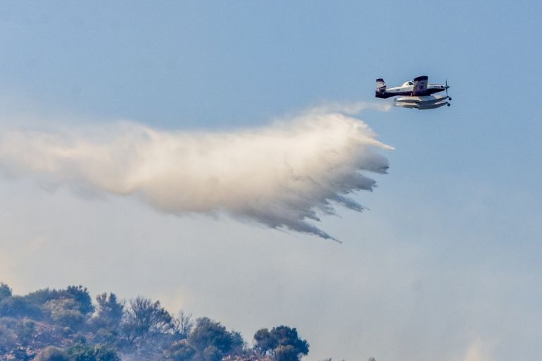 Φωτιά Χίος: Μήνυμα του 112 για απομάκρυνση από την περιοχή Άγιος Μακάριος Βροντάδου στη Χίο
