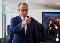 Η Γερμανία ενέκρινε στρατιωτικές εξαγωγές στο Ισραήλ ύψους 4 δις ευρώ Η Γερμανία ενέκρινε στρατιωτικές εξαγωγές στο Ισραήλ ύψους 4 δις ευρώ