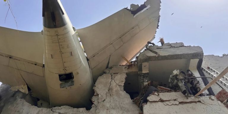 air india: «Mayday! Δεν υπάρχει ώθηση,δεν μπορούμε να πάρουμε ύψος» τα τελευταία λόγια του κυβερνήτη