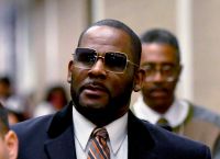 Στο νοσοκομείο ο R Kelly – Κατέρρευσε στο κελί του μετά από υπερβολική δόση-Τι καταγγέλλει η κόρη του Στο νοσοκομείο ο R Kelly – Κατέρρευσε στο κελί του μετά από υπερβολική δόση-Τι καταγγέλλει η κόρη του