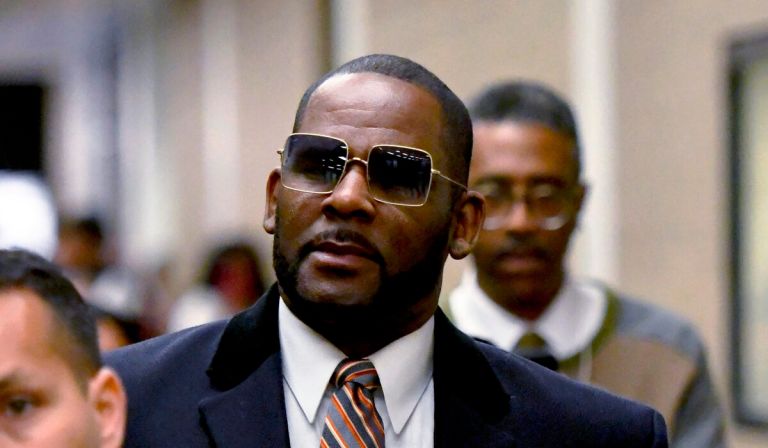 Στο νοσοκομείο ο R Kelly – Κατέρρευσε στο κελί του μετά από υπερβολική δόση-Τι καταγγέλλει η κόρη του