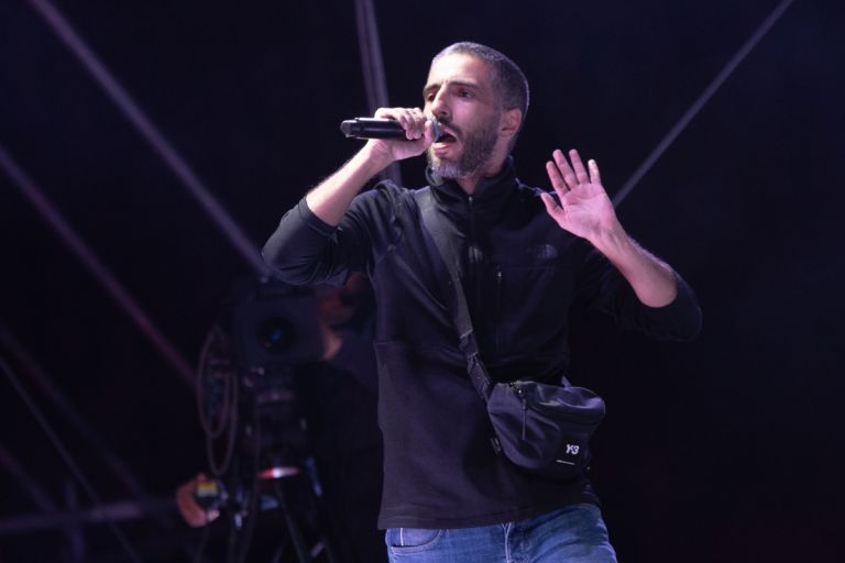ΛΕΞ: Απόψε η sold out συναυλία στο ΟΑΚΑ – Χρήσιμες πληροφορίες για το κοινό