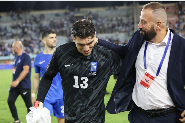 Ελλάδα εναντίον Σλοβακία: Αν έχεις Μανδά “διάβεναι” – Δείτε το πέναλτι που απέκρουσε [vid]