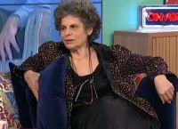 Μαργαρίτα Θεοδωράκη: Μαθαίνω ότι λένε κακά λόγια για μένα, αλλά τι με νοιάζει [vid]