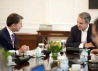 Μητσοτάκης με CCO Microsoft: Στο επίκεντρο η κατασκευή τριών data centers στην Αττική Μητσοτάκης με CCO Microsoft: Στο επίκεντρο η κατασκευή τριών data centers στην Αττική