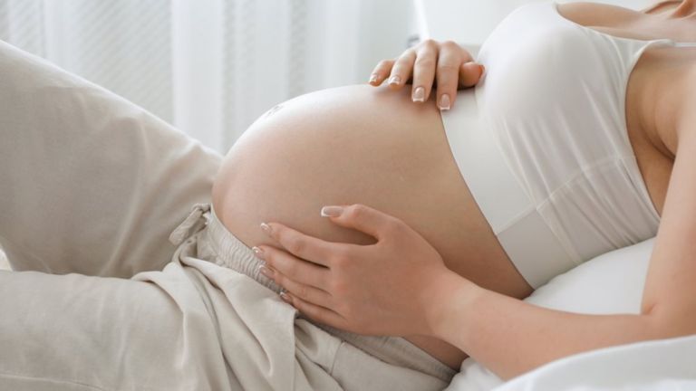 Ξεκινούν νέα προγράμματα ελέγχων για σπάνια νοσήματα σε νεογνά και γυναίκες με πόρους του Ταμείου Ανάκαμψης