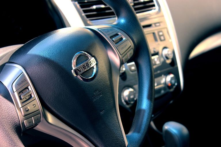 «Με την πλάτη στον τοίχο» ο νέος CEO της Nissan για το χρέος και τις ζημίες της εταιρείας