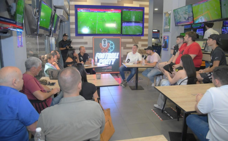 Pre-game show με Άγγελο Μπασινά και Στέφανο Κοτσόλη για τον τελικό του Champions League
