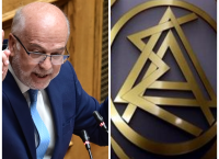 Πυρά ΔΣΑ κατά Φλωρίδη για το γεγονός ότι ο υπ. Δικαιοσύνης κατονόμασε δημόσια 4 θύματα βιασμού Πυρά ΔΣΑ κατά Φλωρίδη για το γεγονός ότι ο υπ. Δικαιοσύνης κατονόμασε δημόσια 4 θύματα βιασμού