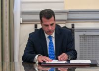 Πλεύρης: Θα συνεχίσω την πολιτική Βορίδη–Κανένας παράνομος μετανάστης δεν θα μπορεί να νομιμοποιηθεί στη χώρα Πλεύρης: Θα συνεχίσω την πολιτική Βορίδη–Κανένας παράνομος μετανάστης δεν θα μπορεί να νομιμοποιηθεί στη χώρα