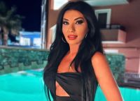 Μαλλιωτάκη: «Κάνω τα πάντα στο πρόσωπό μου, έκανα και μίνι λίφτινγκ» [vid]