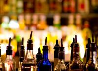 Παραποιημένα τρόφιμα και ποτά απειλούν υγεία και οικονομία στην ΕΕ Παραποιημένα τρόφιμα και ποτά απειλούν υγεία και οικονομία στην ΕΕ