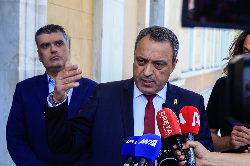 Βουλή: Ανακοινώθηκε η διάλυση της Κ.Ο. των “Σπαρτιατών”-Με 297 βουλευτές η λειτουργία του Κοινοβουλίου