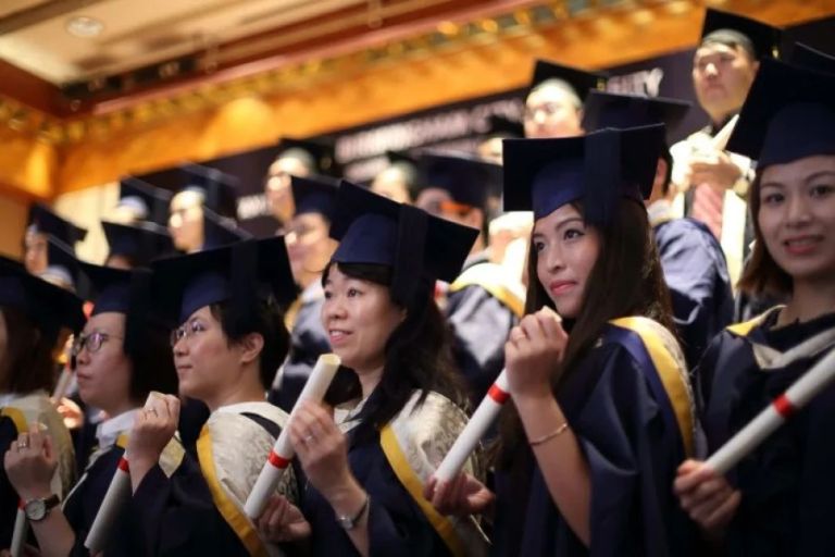 Τα ΑΕΙ των ΗΠΑ παρακμάζουν με τον Τραμπ, ενώ ανεβαίνει η Κίνα