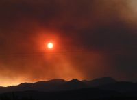 Ολονύχτια μάχη με τρία μέτωπα στη φωτιά της Κορινθίας -Δύο συλλήψεις υπόπτων Ολονύχτια μάχη με τρία μέτωπα στη φωτιά της Κορινθίας -Δύο συλλήψεις υπόπτων