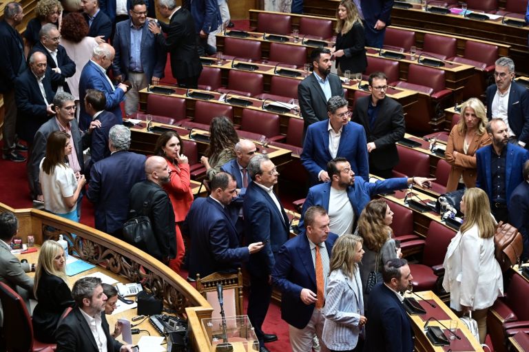 Βουλή: Απορρίφθηκαν οι προτάσεις για Προανακριτική σε βάρος Βορίδη και Αυγενάκη