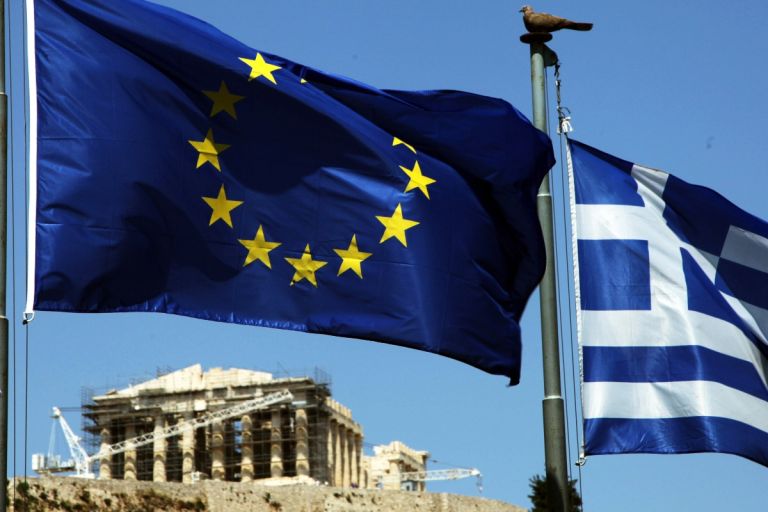 FT: Από τον γκρεμό των μνημονίων στην Ελλάδα των πλεονασμάτων