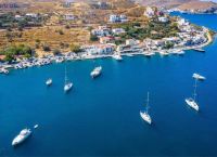 Low Season Traveller: Πρωτιά για την Άνδρο Low Season Traveller: Πρωτιά για την Άνδρο