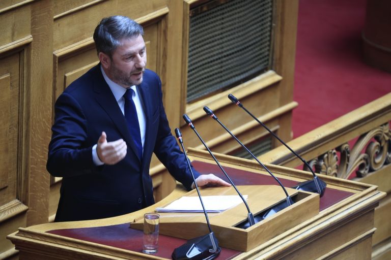 Μετωπική Ανδρουλάκη σε κυβέρνηση: “Επιθεώρηση Μαξίμου…”