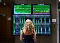 Euronext αποκτά το Χρηματιστήριο Αθηνών: Ψήφος εμπιστοσύνης ή στρατηγική ενοποίηση αγορών; Euronext αποκτά το Χρηματιστήριο Αθηνών: Ψήφος εμπιστοσύνης ή στρατηγική ενοποίηση αγορών;