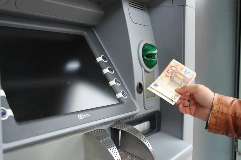 Τράπεζες: Ποιες μεγάλες αλλαγές έρχονται στα ΑΤΜ από τις 11 Αυγούστου