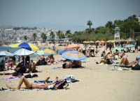 Βροχή οι καταγγελίες για αυθαιρεσίες στις παραλίες Βροχή οι καταγγελίες για αυθαιρεσίες στις παραλίες
