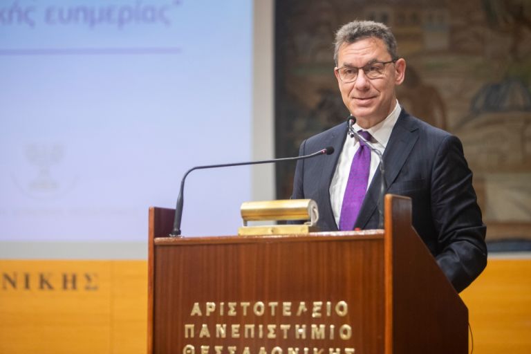 Μπουρλά κατά Μαμντάνι για την «Παγκοσμιοποίηση της Ιντιφάντα»