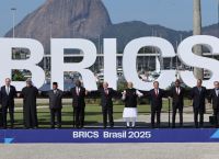 Σύνοδος κορυφής BRICS 2025, αποδολαριοποίηση και οι προειδοποιήσεις του Τραμπ Σύνοδος κορυφής BRICS 2025, αποδολαριοποίηση και οι προειδοποιήσεις του Τραμπ
