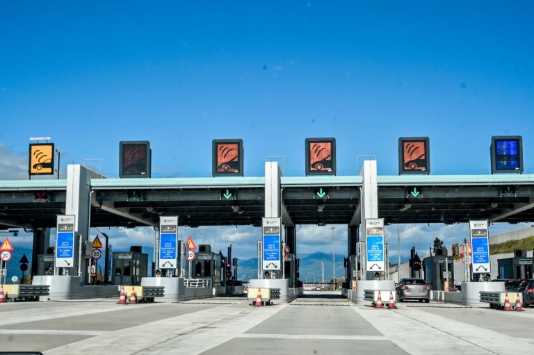 «Μπλόκα» για το λαθρεμπόριο σε σύνορα και διόδια