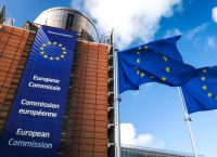 H E.E εγκαταλείπει τα σχέδια για φόρο στις Big Tech H E.E εγκαταλείπει τα σχέδια για φόρο στις Big Tech