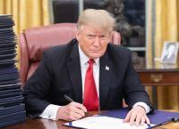 Με 16 εκατ. δολάρια έκλεισε η δικαστική διαμάχη Paramount – Τραμπ