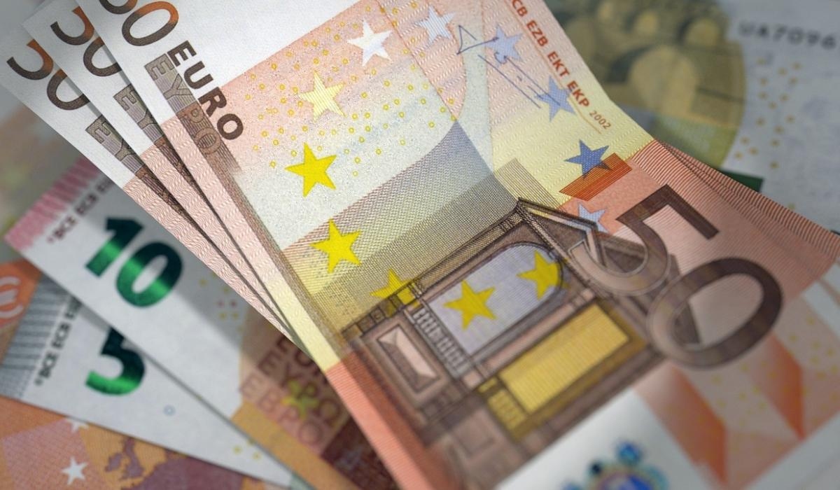 Επίδομα 100 ευρώ σε 80.000 ιδιωτικούς υπαλλήλους μέσα σε 3 ώρες
