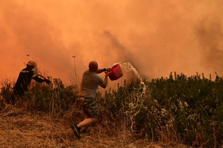 Συναγερμός για πυρκαγιές μέχρι τον Οκτώβριο – Τι δείχνει η πλατφόρμα Flame του Αστεροσκοπείου [pics]
