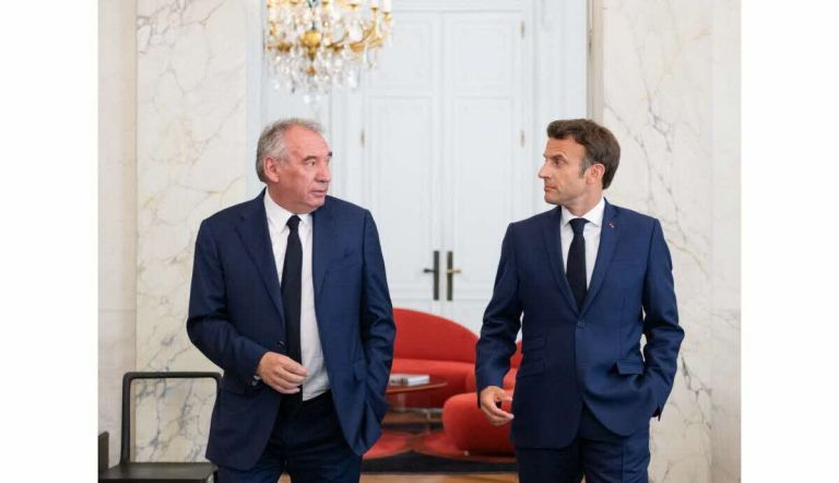 Γαλλία: Ο Μπαϊρού επέζησε και της νέας πρότασης μομφής
