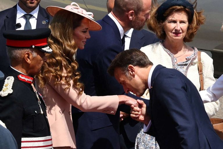 Βρετανία: Ουίλιαμ και Κέιτ υποδέχθηκαν τους Μακρόν