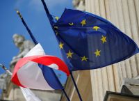 Επιφυλάξεις της γαλλικής ελίτ για τη συμφωνία Ε.Ε. – ΗΠΑ Επιφυλάξεις της γαλλικής ελίτ για τη συμφωνία Ε.Ε. – ΗΠΑ