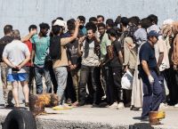Λιβύη: Οι λαθροδιακινητές στέλνουν κατά χιλιάδες τους παράνομους μετανάστες για να προλάβουν τυχόν συμφωνία Λιβύη: Οι λαθροδιακινητές στέλνουν κατά χιλιάδες τους παράνομους μετανάστες για να προλάβουν τυχόν συμφωνία