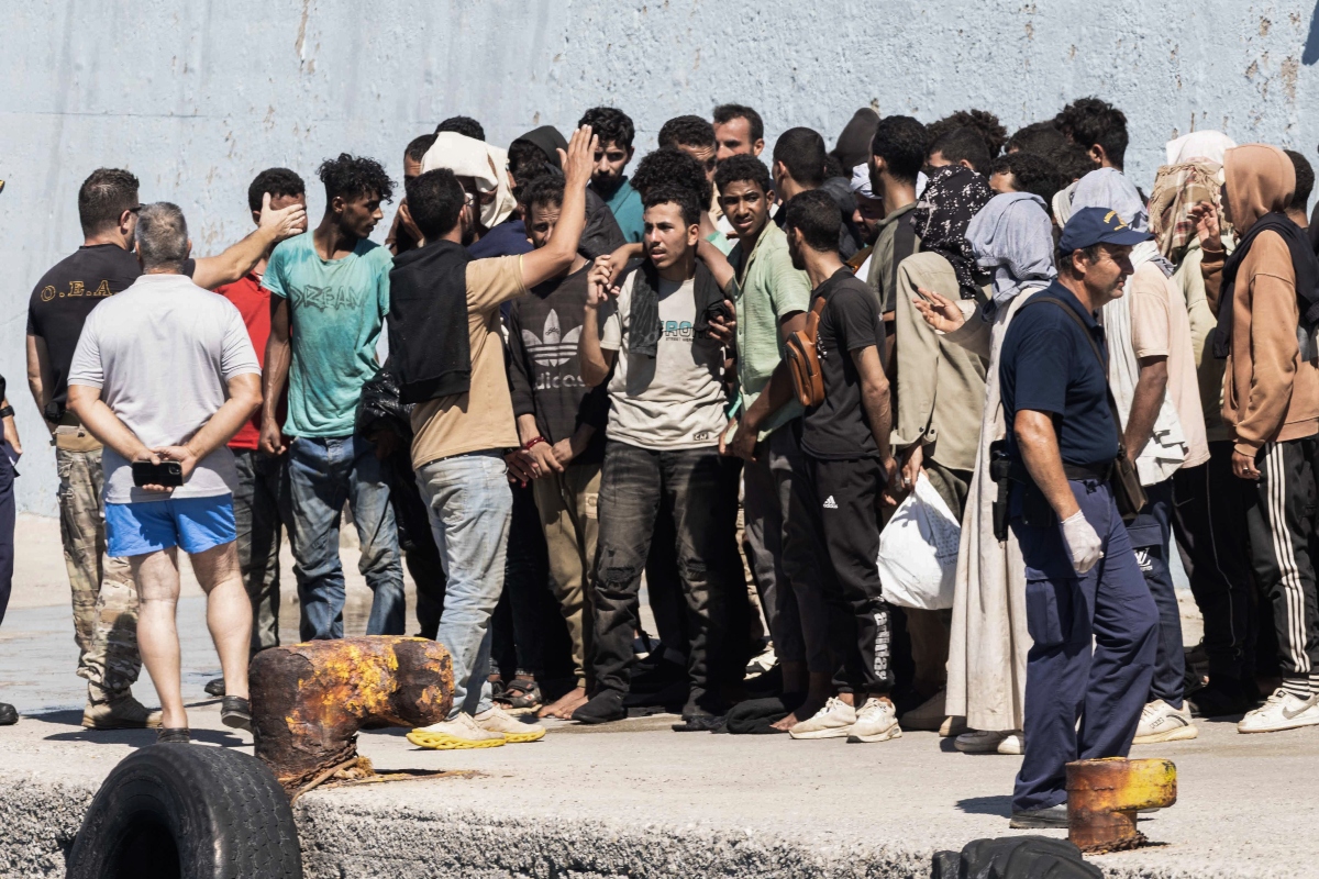 Λιβύη: Οι λαθροδιακινητές στέλνουν κατά χιλιάδες τους παράνομους μετανάστες για να προλάβουν τυχόν συμφωνία