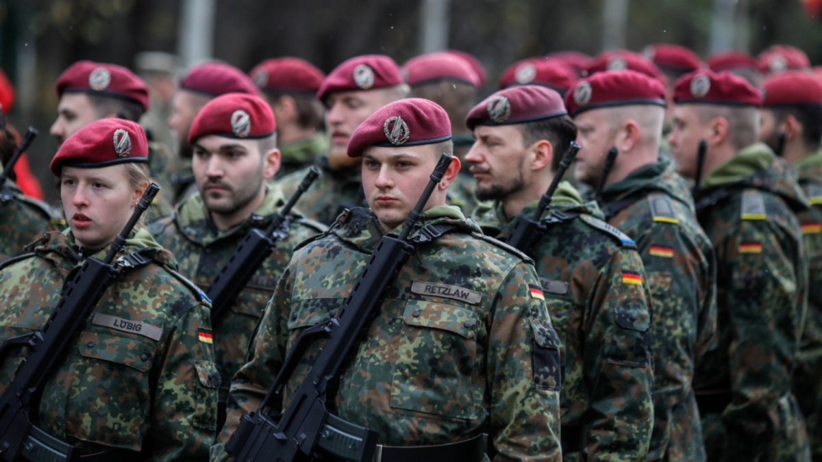 Γερμανία: Προωθεί πρόγραμμα εξάμηνης εθελοντικής στρατιωτικής θητείας