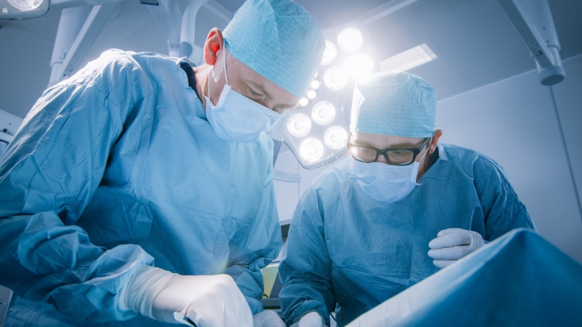 Έδωσε 42.000 ευρώ για επέμβαση για μακρύτερα πόδια