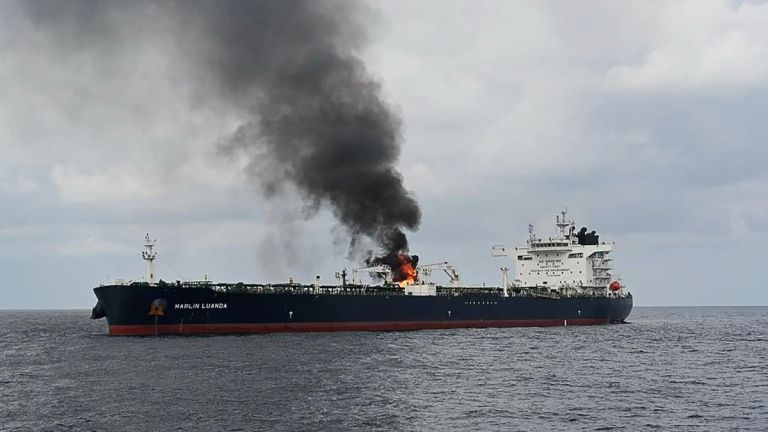 Τρεις οι νεκροί από την επίθεση Χούτι σε ελληνόκτητο πλοίο στην Ερυθρά Θάλασσα