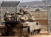 Το Ισραήλ βομβαρδίζει θέσεις του συριακού στρατού Το Ισραήλ βομβαρδίζει θέσεις του συριακού στρατού