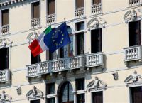 Ανησυχία στην Ιταλία για τους δασμούς Τραμπ στην ΕΕ Ανησυχία στην Ιταλία για τους δασμούς Τραμπ στην ΕΕ