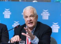 Πρετεντέρης: Για να πας να κάψεις το σπίτι κάποιου δεν είσαι καλά στα μυαλά σου Πρετεντέρης: Για να πας να κάψεις το σπίτι κάποιου δεν είσαι καλά στα μυαλά σου