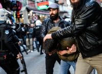Τουρκία: Συλλήψεις δημοσιογράφων σατιρικού περιοδικού για σκίτσο του Μωάμεθ Τουρκία: Συλλήψεις δημοσιογράφων σατιρικού περιοδικού για σκίτσο του Μωάμεθ