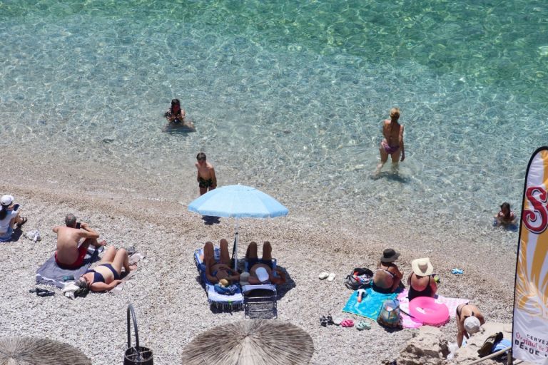 «Εκρηκτικό» κοκτέιλ ζέστης σήμερα με 40άρια και αυξημένο κίνδυνο πυρκαγιάς